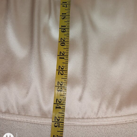 THE WRIGHTS TANK TOP SILK SPANDEX TWIST NECK CENTER ROSETTE SLVLS WHITE SZ 8 NWT - Picture 5 of 11